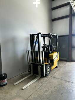 Propane Forklifts 2010  Yale GLP040SVXNURE084 (5)
