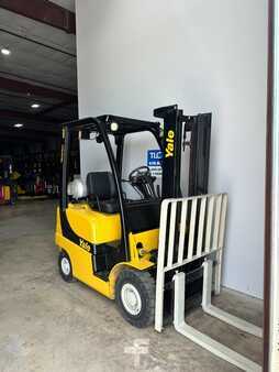 Propane Forklifts 2010  Yale GLP040SVXNURE084 (6)