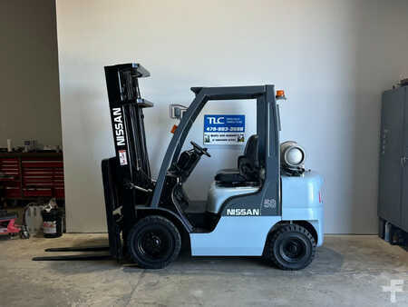 Propane Forklifts 2010  Unicarriers MP1F2A25LV (1)
