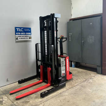 Pallet Stackers - Raymond RSS40 (7)