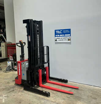 Pallet Stackers - Raymond RSS40 (4)