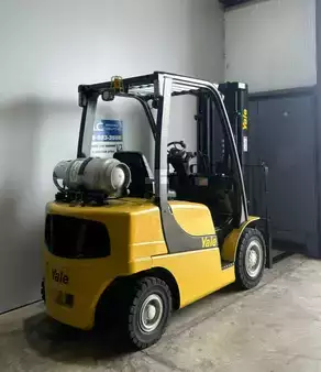 Propane Forklifts 2012  Yale GLP050VXNVRE090 (3)