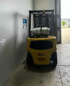 Propane Forklifts 2012  Yale GLP050VXNVRE090 (4)