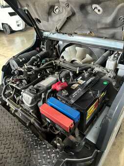 Carretilla elevadora GLP 2013  Nissan MP1F1A20LV (13)