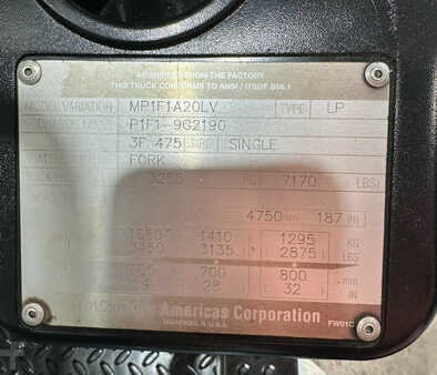 Carretilla elevadora GLP 2013  Nissan MP1F1A20LV (11)