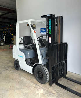 Carretilla elevadora GLP 2013  Nissan MP1F1A20LV (6)