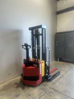 Apilador eléctrico - Raymond RSS40 (8)