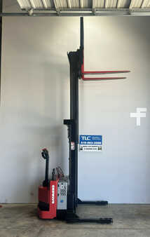 Apilador eléctrico - Raymond RSS40 (2)