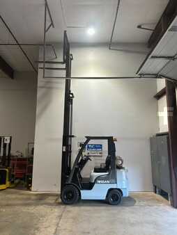 Carretilla elevadora GLP 2012  Nissan MP1F1A20LV (2)