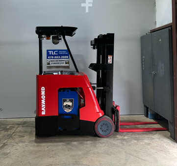 Apilador conductor incorporado 2013  Raymond  (1)