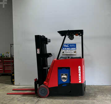 Apilador conductor incorporado 2013  Raymond  (3)