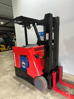 Apilador conductor incorporado 2013  Raymond  (4)