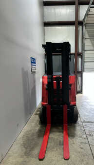 Apilador conductor incorporado 2013  Raymond  (9)