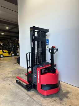 Apilador eléctrico - Raymond RSS40 (6)
