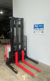 Apilador eléctrico - Raymond RSS40 (4)