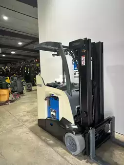 Stand-Up Rider Forklift 2014  Crown RC 5530-30 (4)