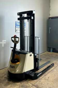 Apilador eléctrico 2017  Crown Crown SX3000 (5)