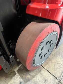 Apilador conductor incorporado 2013  Raymond  (10)