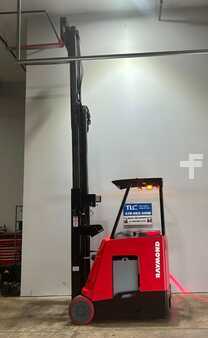 Apilador conductor incorporado 2013  Raymond  (2)