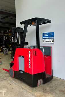 Apilador conductor incorporado 2013  Raymond  (6)