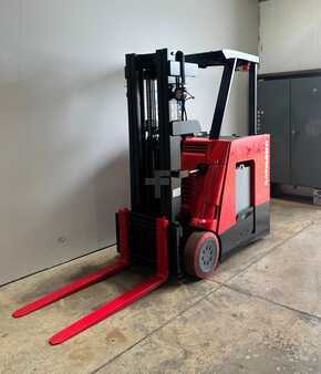 Apilador conductor incorporado 2013  Raymond  (7)