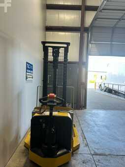 Pallet Stackers 2020  Yale MSW040SFN24TV087 (8)