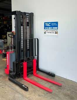 Apilador eléctrico - Raymond RSS40 (4)