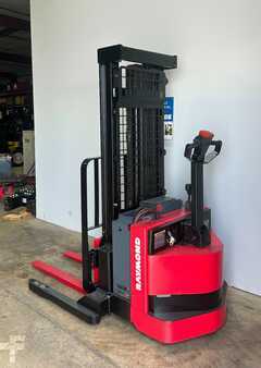 Apilador eléctrico - Raymond RSS40 (6)