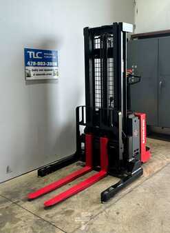 Apilador eléctrico - Raymond RSS40 (5)