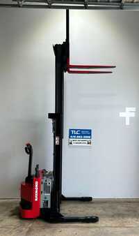 Apilador eléctrico - Raymond RSS40 (2)