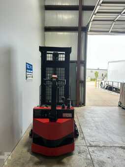 Apilador eléctrico - Raymond RSS40 (8)