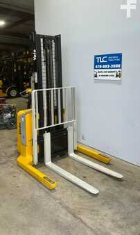 Pallet Stackers 2016  Yale MSW040SFN24TV087 (4)