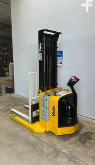 Pallet Stackers 2022  Yale MSW040SFN24TV087 (4)
