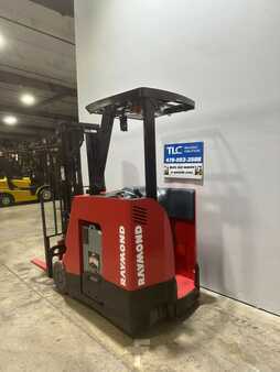 Apilador conductor incorporado - Raymond  (6)