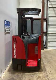 Apilador conductor incorporado - Raymond  (8)