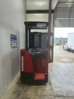 Apilador conductor incorporado - Raymond  (8)