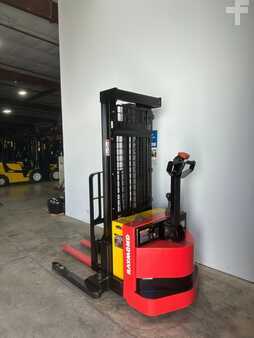 Apilador eléctrico - Raymond RSS40 (4)