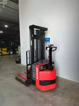 Pallet Stackers 2014  Raymond RSS40 (4)