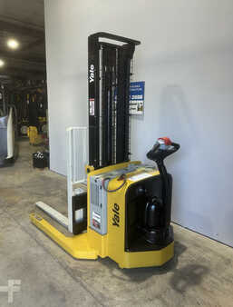 Pallet Stackers 2016  Yale MSW040SFN24TV087 (6)