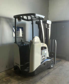 Stand-Up Rider Forklift 2015  Crown RC 5530-30 (4)