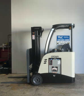 Stand-Up Rider Forklift 2015  Crown RC 5530-30 (5)