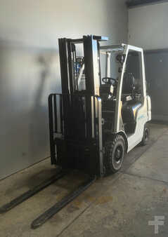 Propane Forklifts 2015  Unicarriers MP1F1A20LV (7)