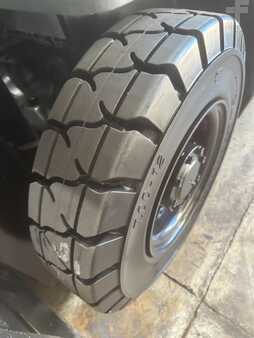 Propane Forklifts 2014  Unicarriers MP1F2A25LV (10)