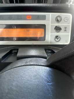 Propane Forklifts 2013  Nissan MP1F1A20LV (10)