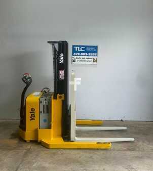 Pallet Stackers 2014  Yale MSW040SFN24TE072 (3)