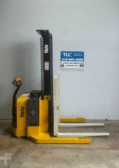 Pallet Stackers 2012  Yale MSW040SFN24TV087 (3)