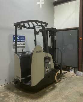 Stand-Up Rider Forklift 2016  Crown RC 5535-30 (5)