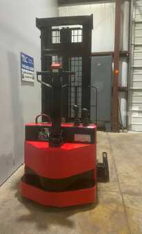 Pallet Stackers - Raymond RSS40 (6)