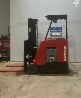 Stand-Up Rider Forklift - Raymond  (1)