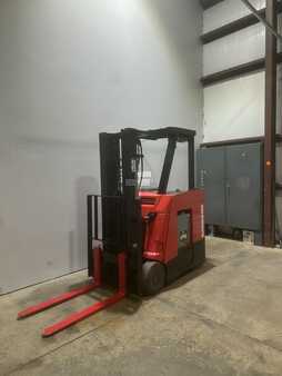 Stand-Up Rider Forklift - Raymond  (8)